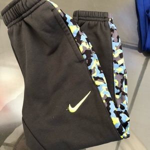 Boys athletic pants